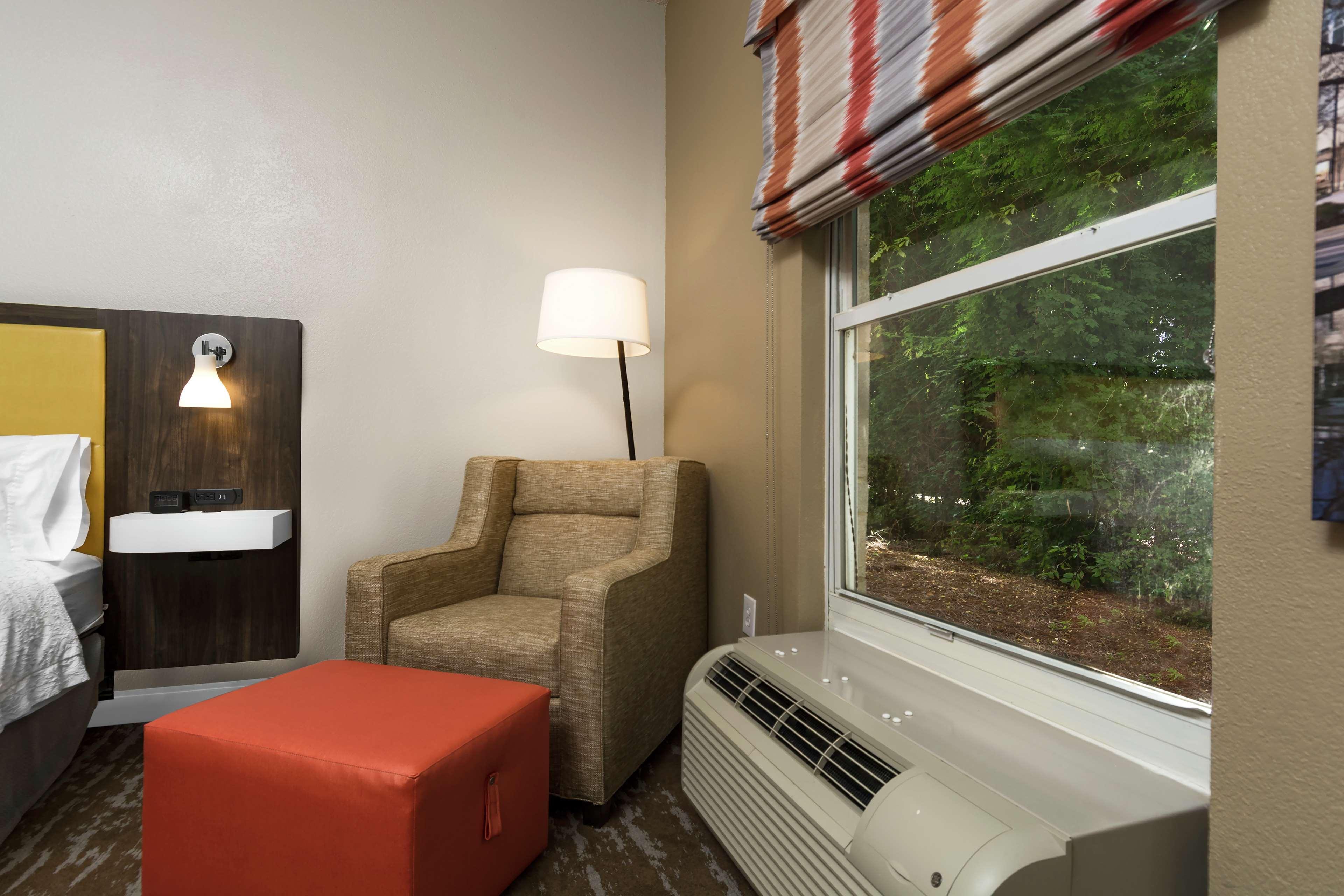 Hampton Inn & Suites Raleigh Cary Lenovo Center Buitenkant foto