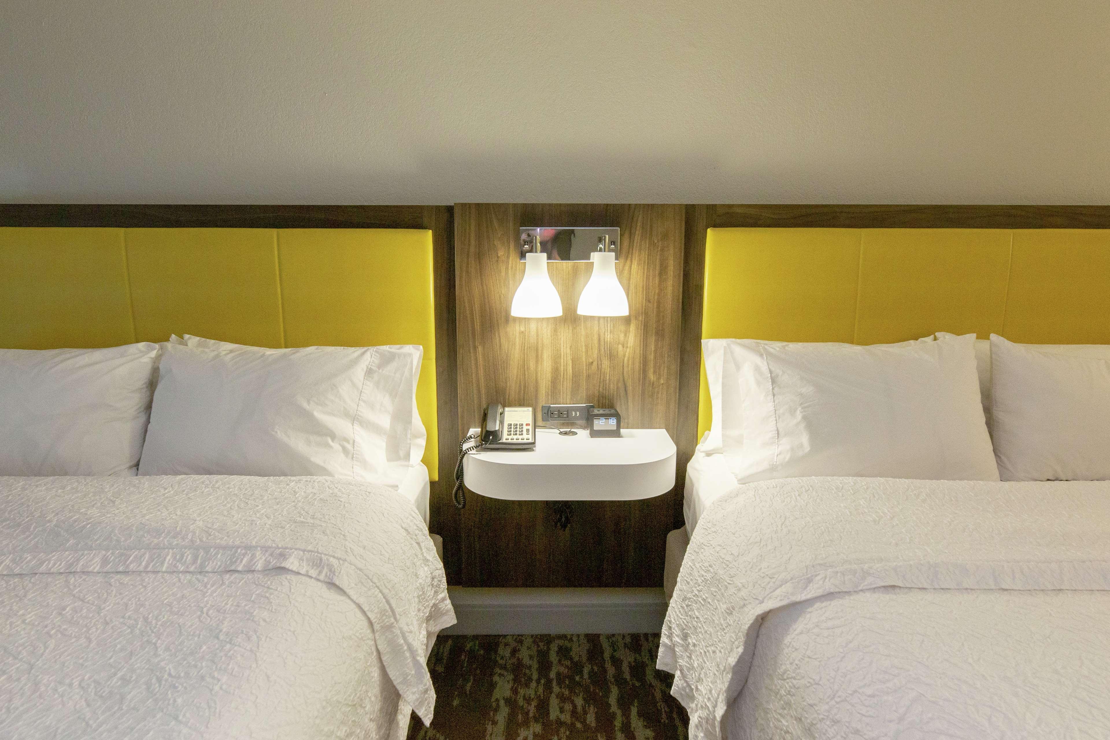 Hampton Inn & Suites Raleigh Cary Lenovo Center Buitenkant foto