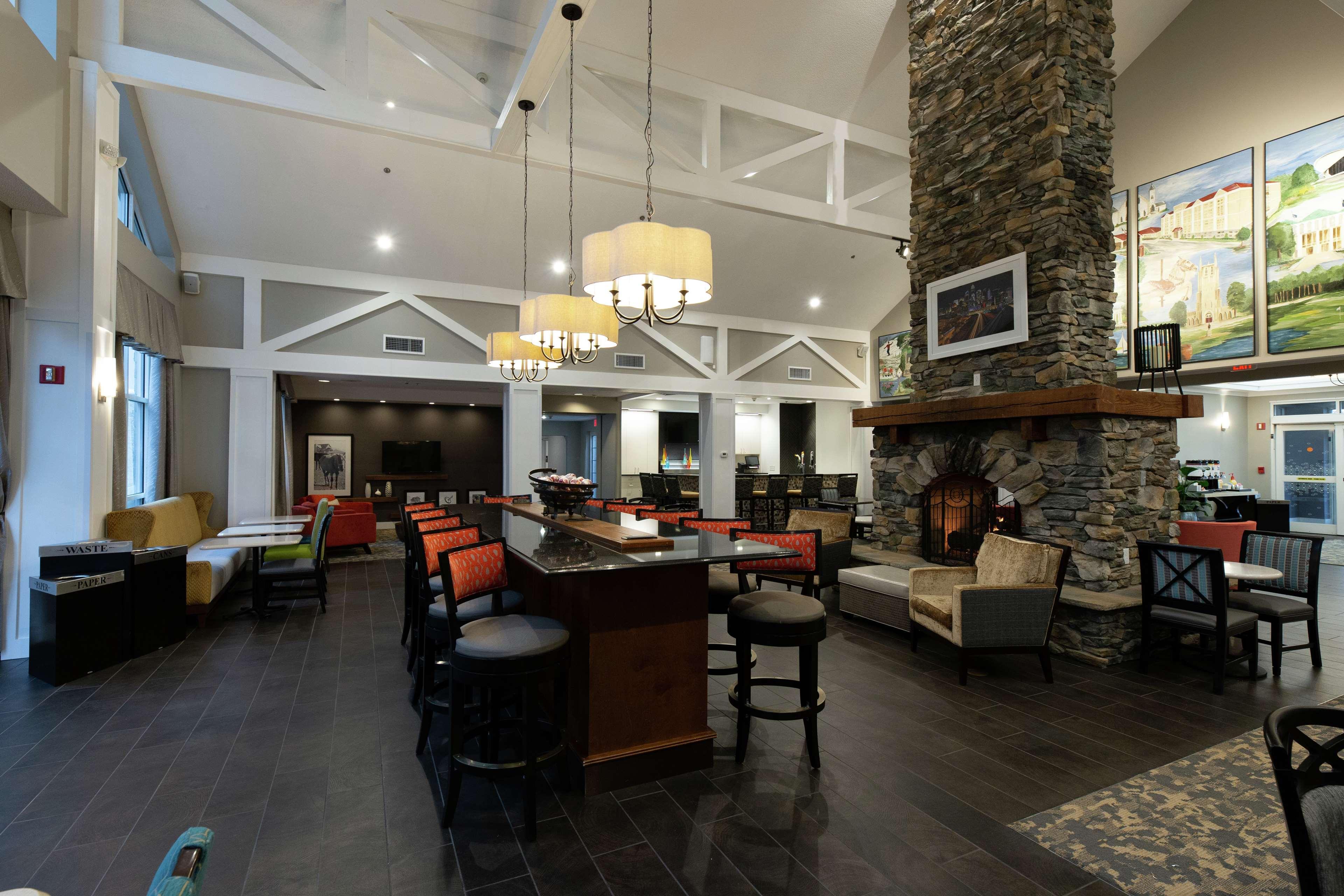 Hampton Inn & Suites Raleigh Cary Lenovo Center Buitenkant foto