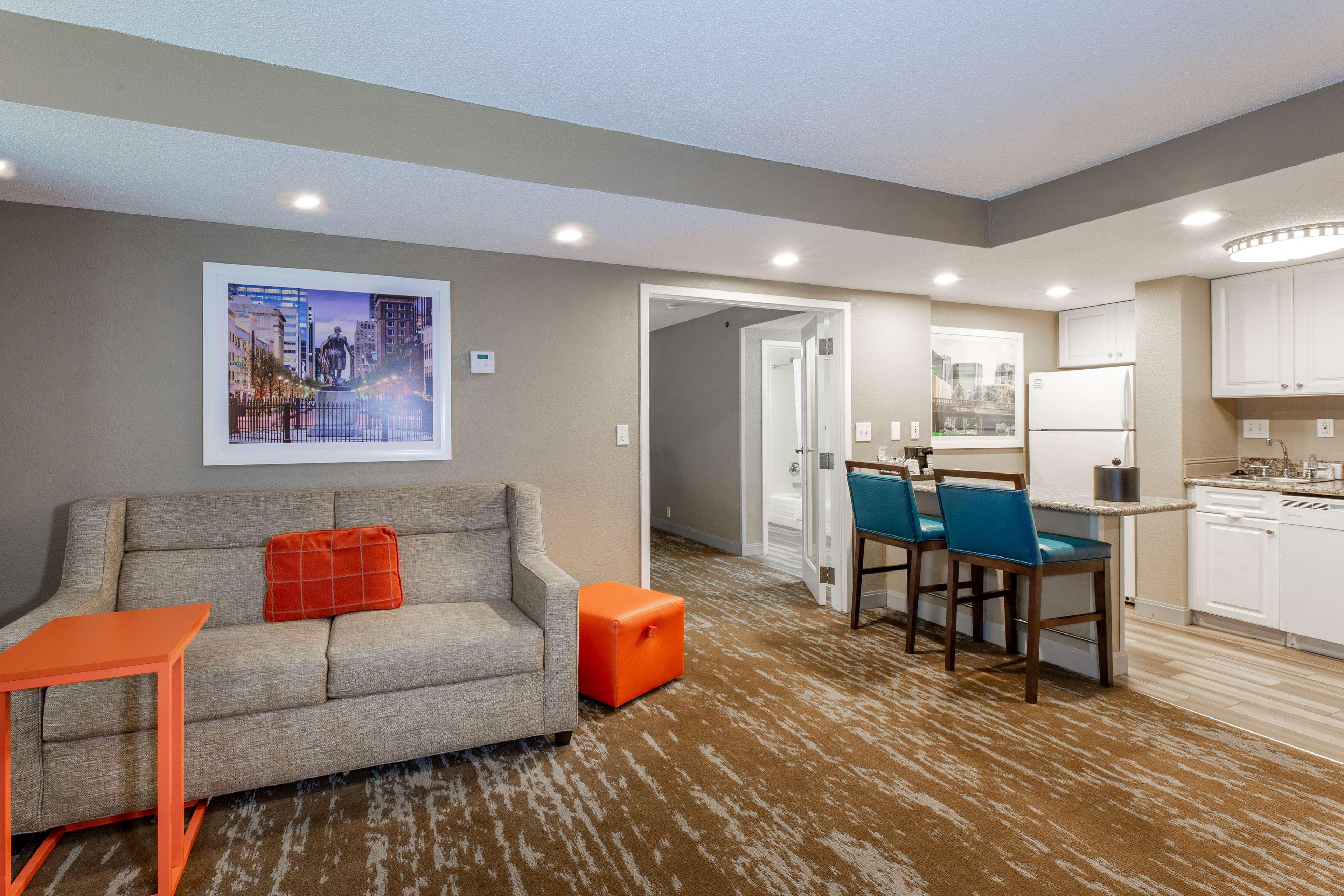 Hampton Inn & Suites Raleigh Cary Lenovo Center Buitenkant foto