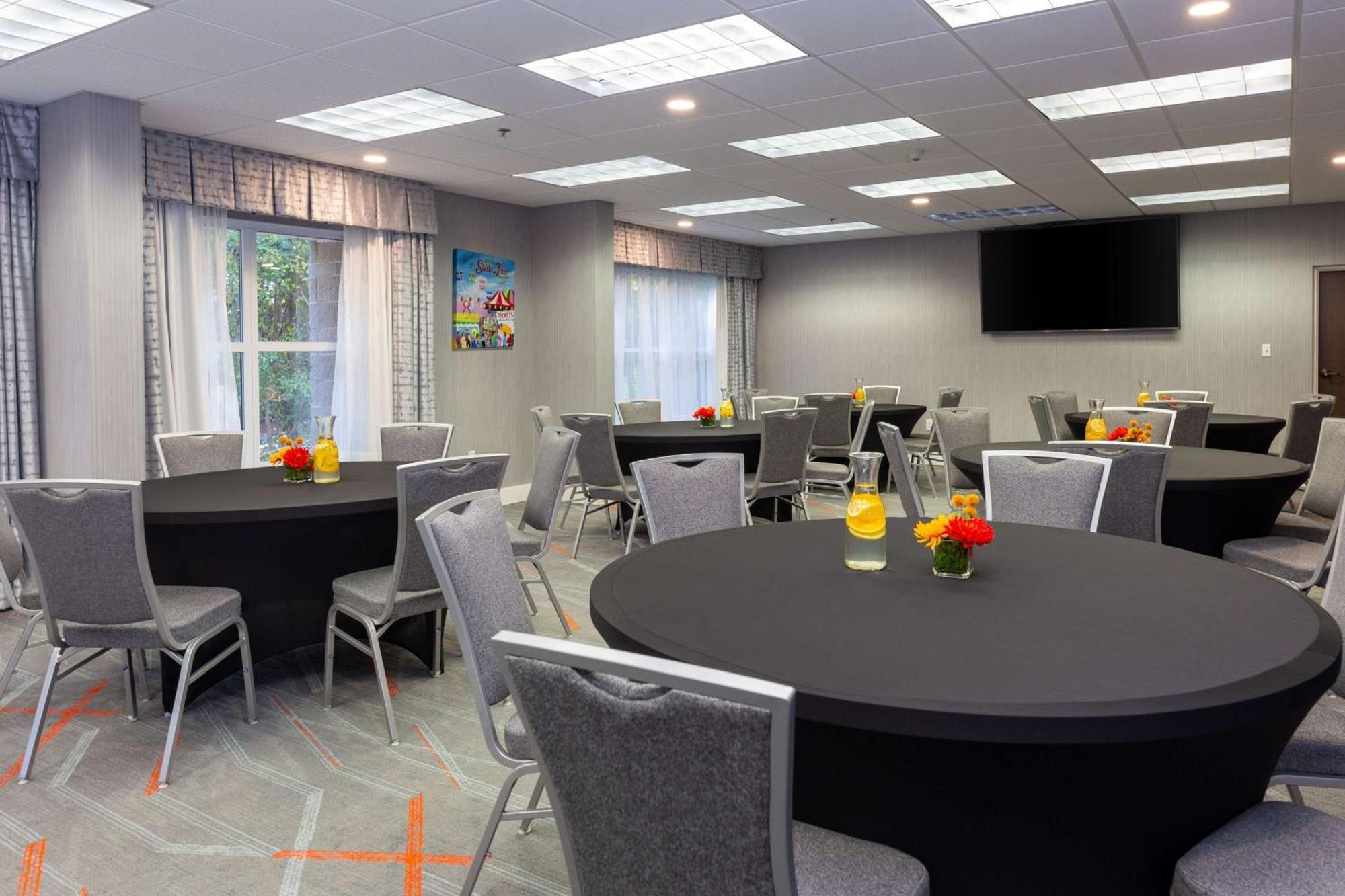 Hampton Inn & Suites Raleigh Cary Lenovo Center Buitenkant foto