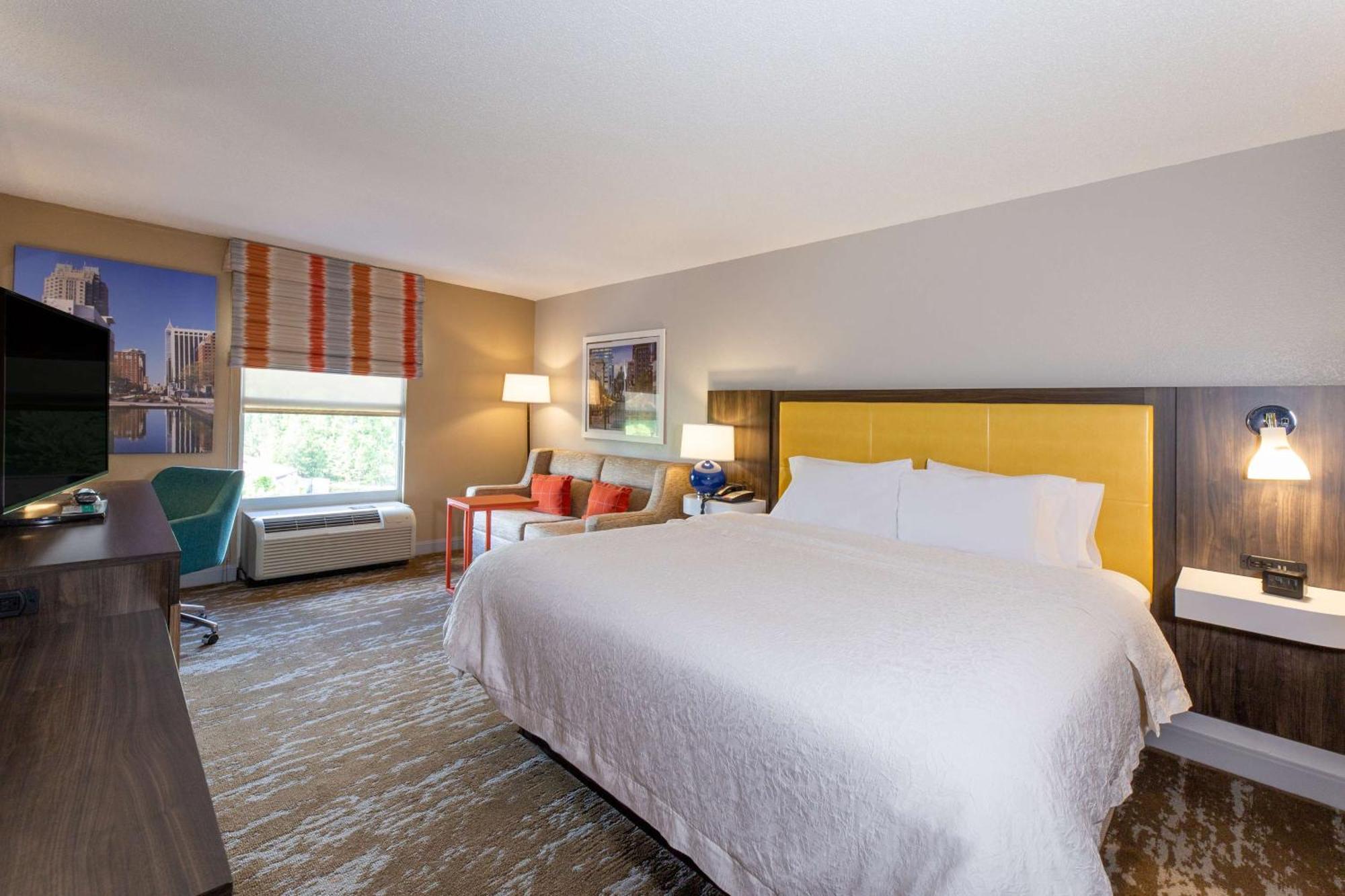 Hampton Inn & Suites Raleigh Cary Lenovo Center Buitenkant foto