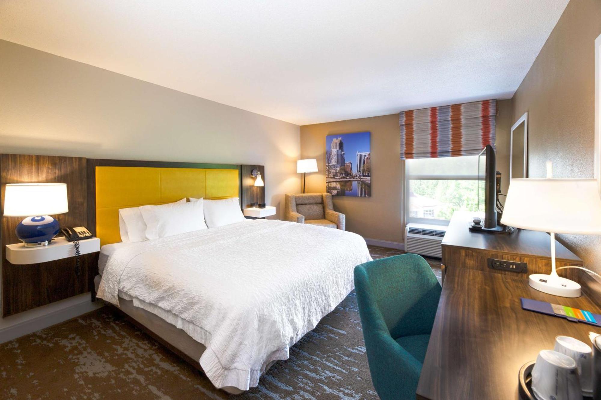 Hampton Inn & Suites Raleigh Cary Lenovo Center Buitenkant foto