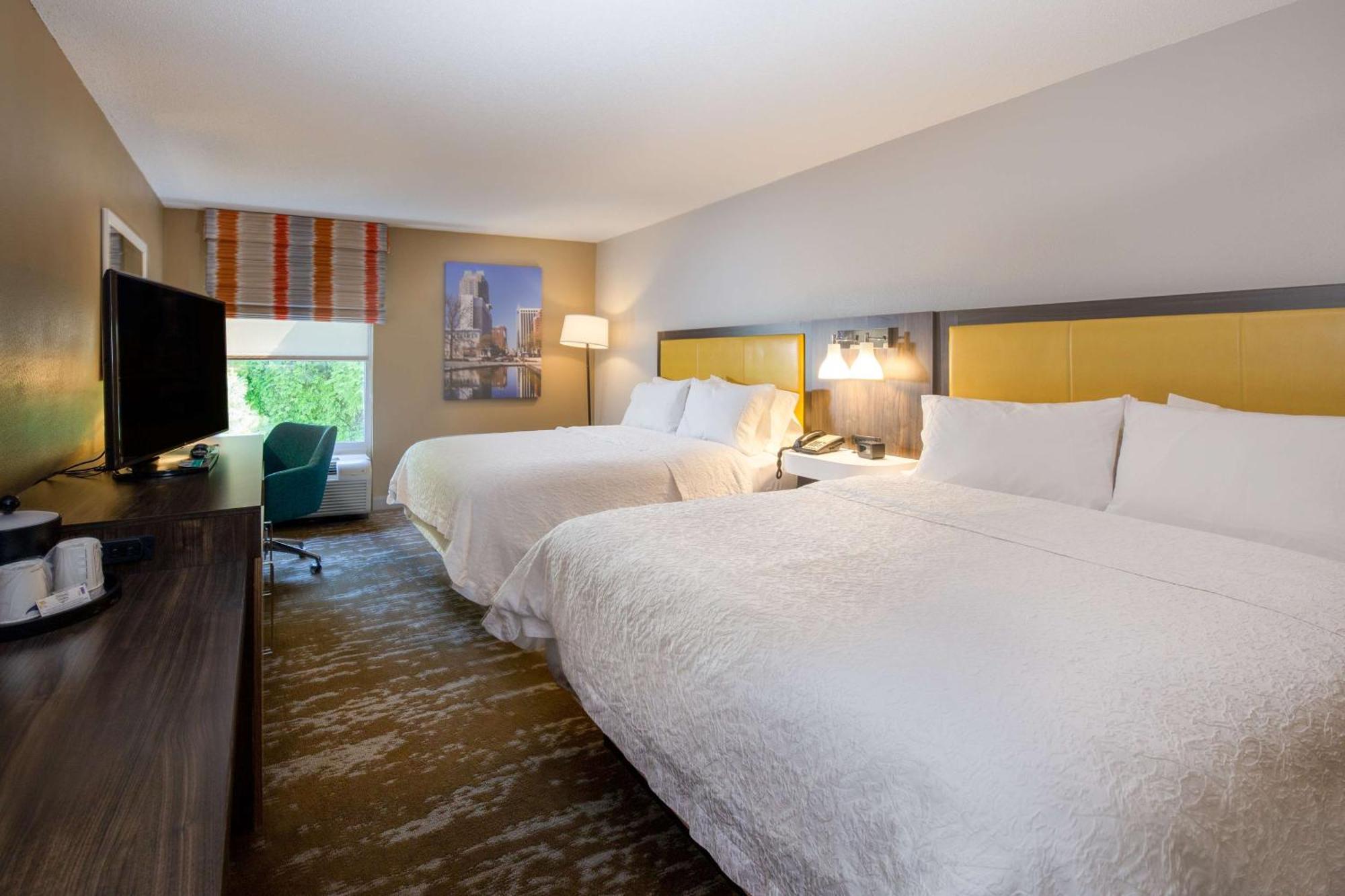 Hampton Inn & Suites Raleigh Cary Lenovo Center Buitenkant foto