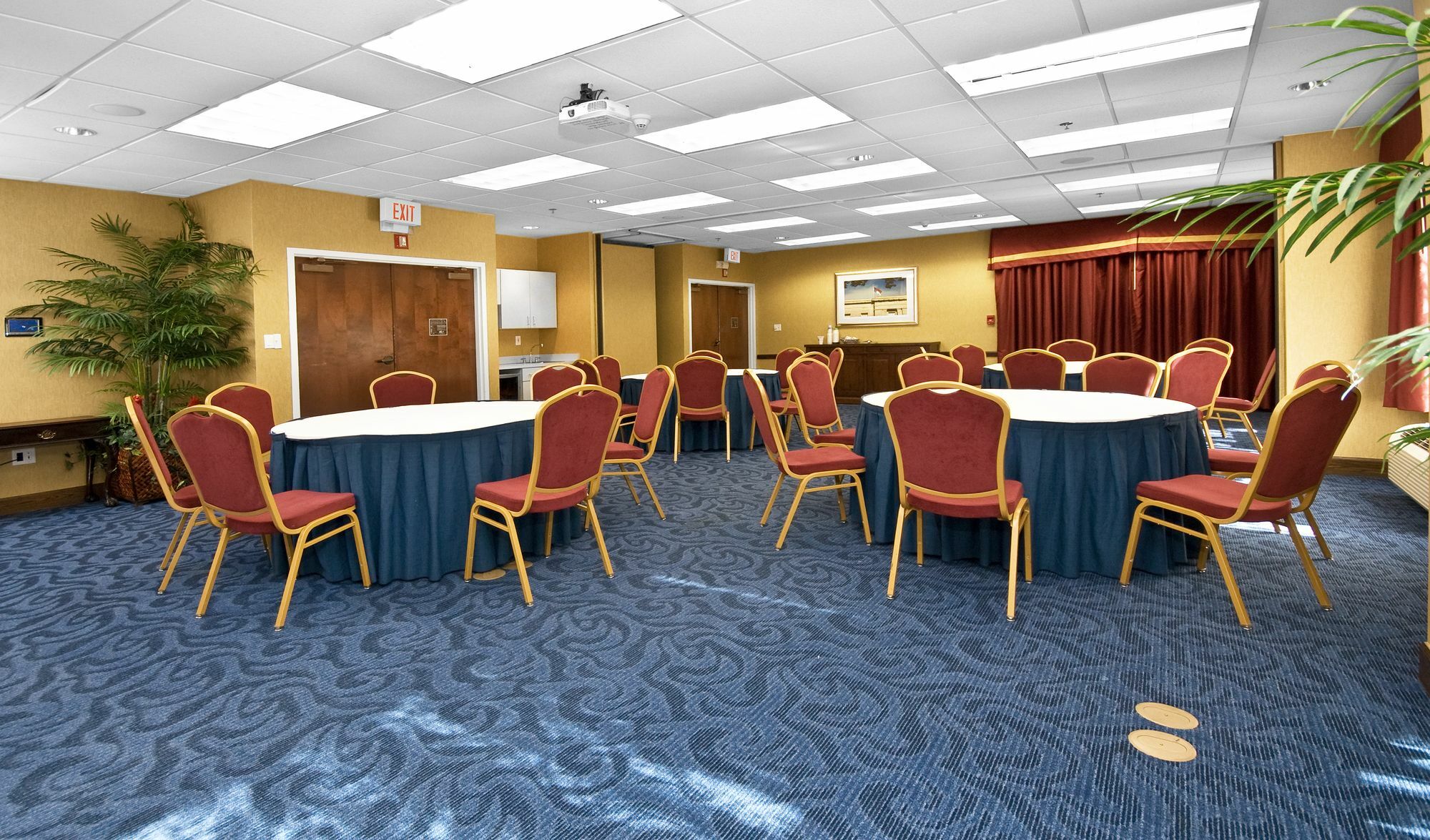 Hampton Inn & Suites Raleigh Cary Lenovo Center Zakenleven foto
